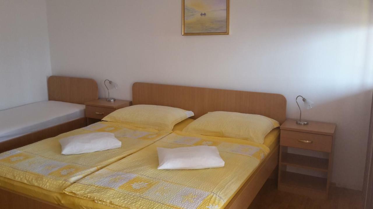 As Brela Hotell Eksteriør bilde