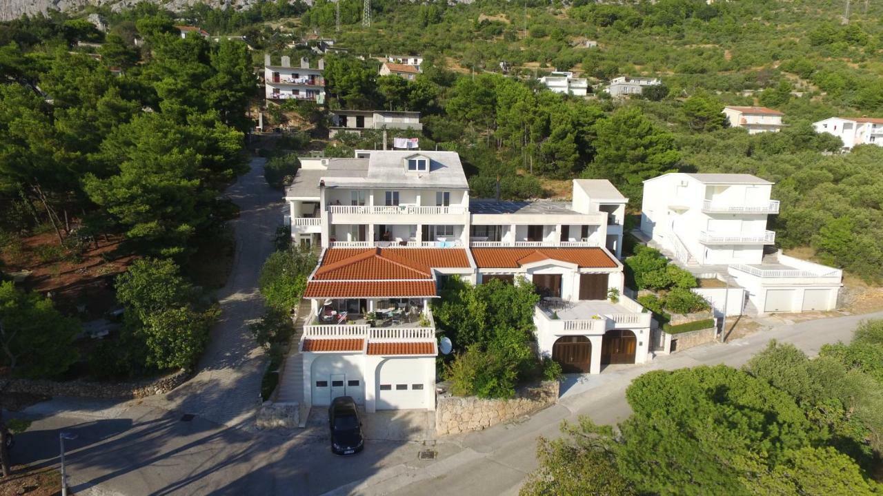 As Brela Hotell Eksteriør bilde