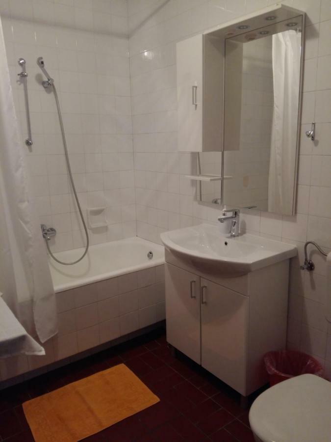As Brela Hotell Eksteriør bilde